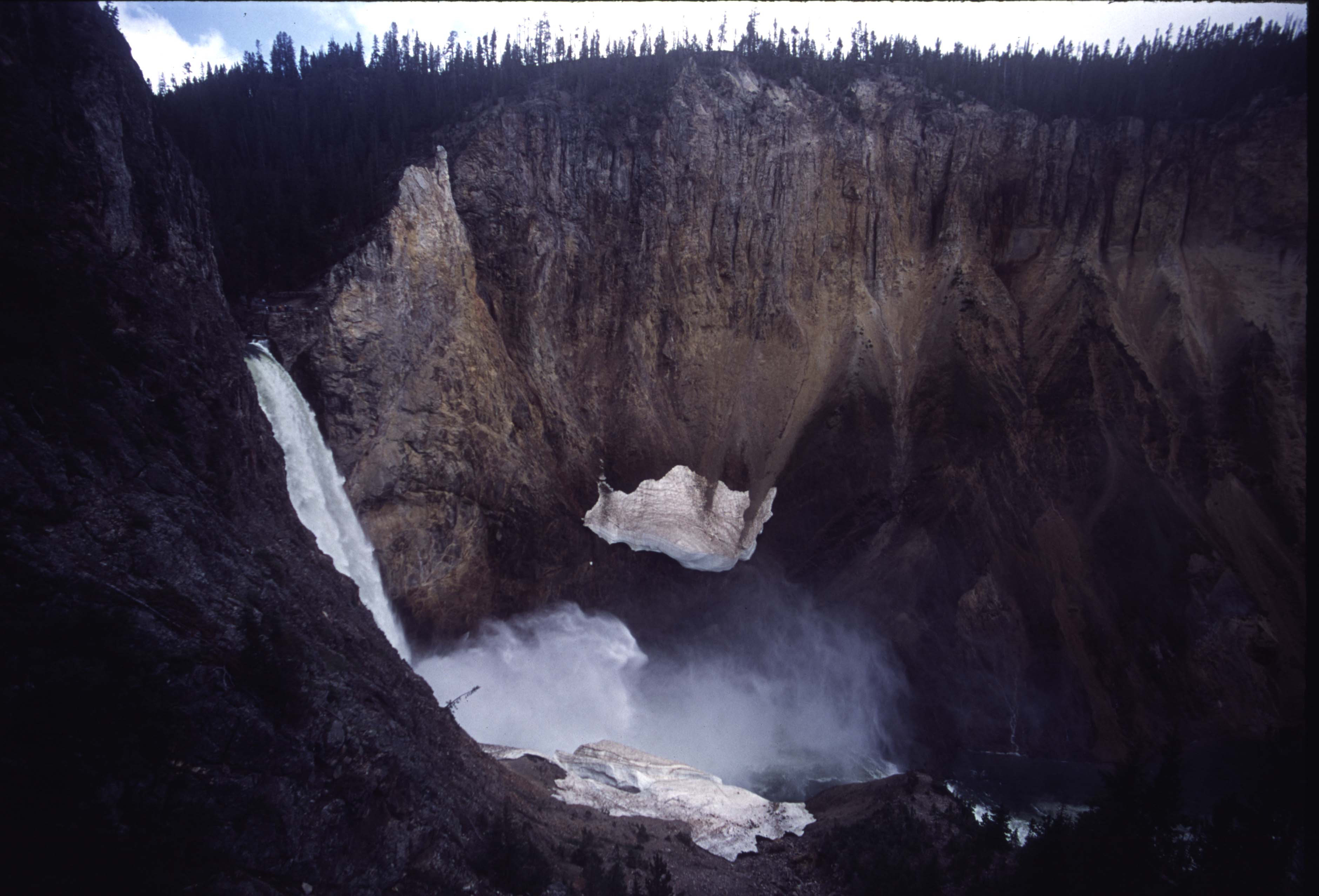 000613 H16 Uncle Toms Trail View