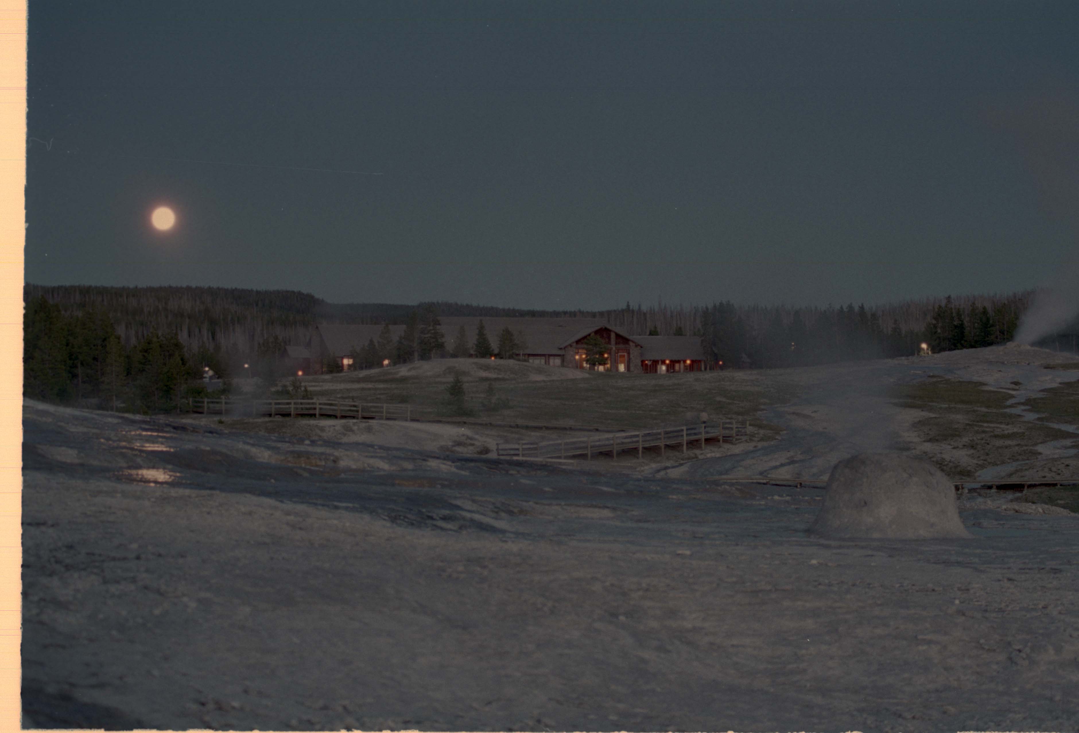 000616 M150 Upper Basin  Moonrise