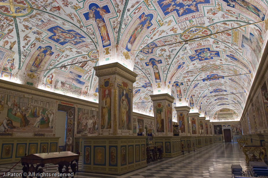 Great Hall of the Salone Sistino, Vatican Museum   Vatican City